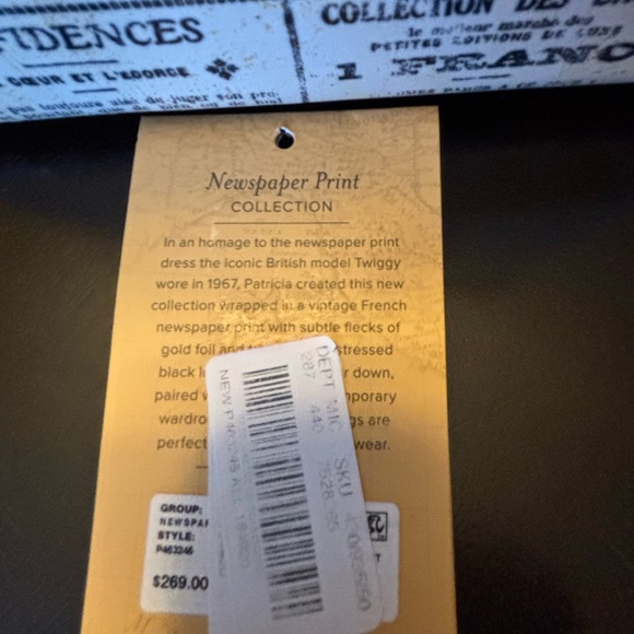 Patricia Nash Black and Cream Newspaper Print Crossbody Bag - Picture 7 of 9